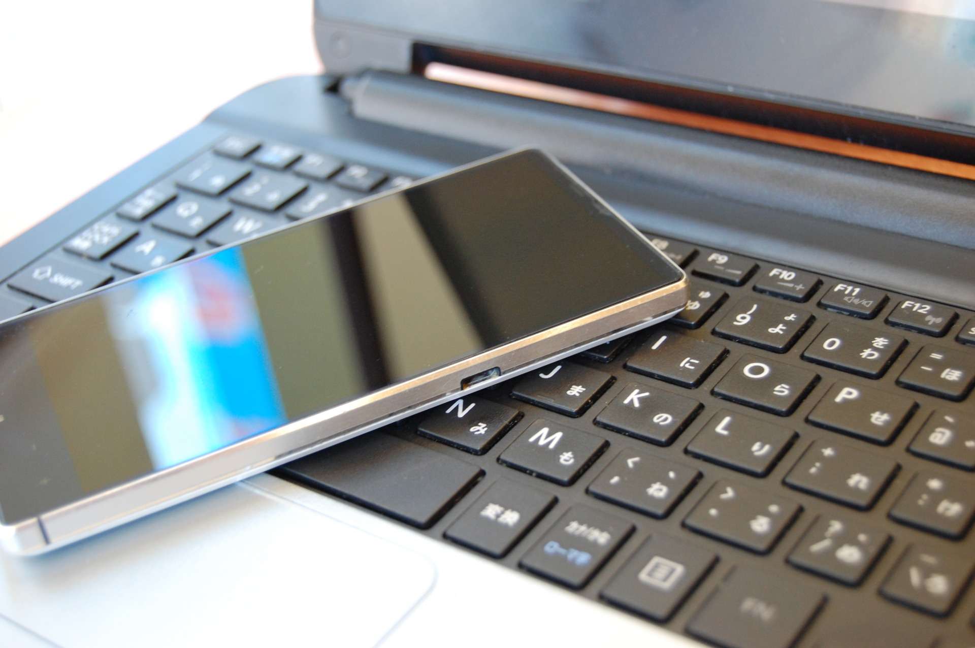 代表電話番号変更のお知らせ